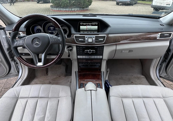 BMW Seria 5 cena 86000 przebieg: 173000, rok produkcji 2018 z Wrocław małe 137